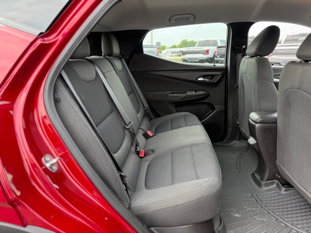 Used 2022 Chevrolet Bolt EUV LT w/ Comfort Package FWD image 15