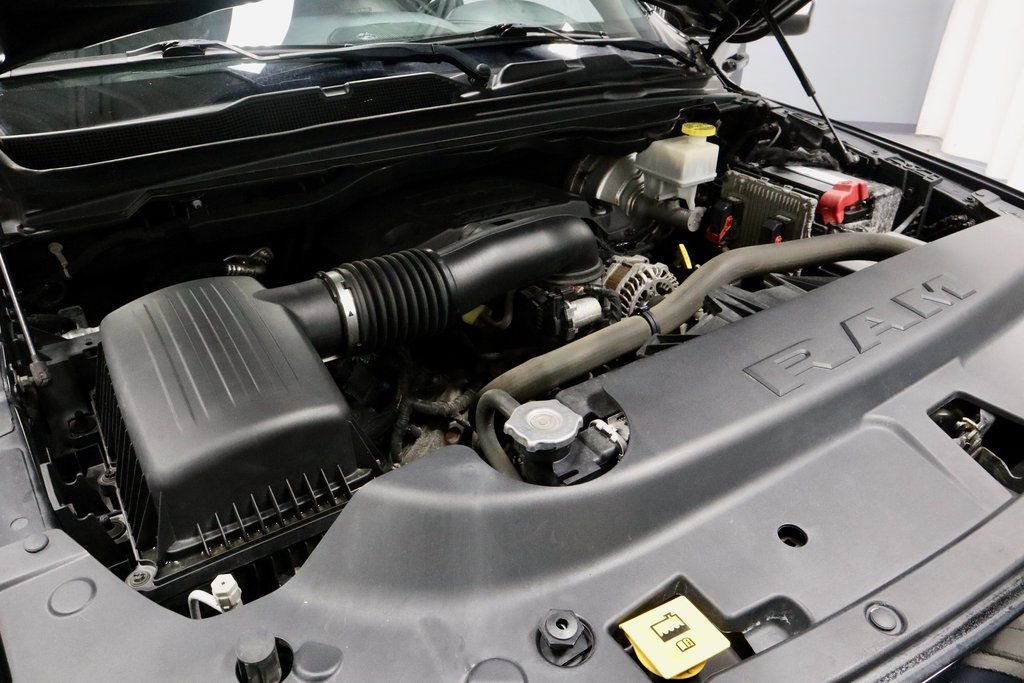 Used 2019 RAM 1500 Laramie w/ Sport Appearance Package image 16