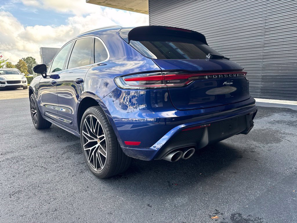 Certified 2024 Porsche Macan AWD/4WD image 5