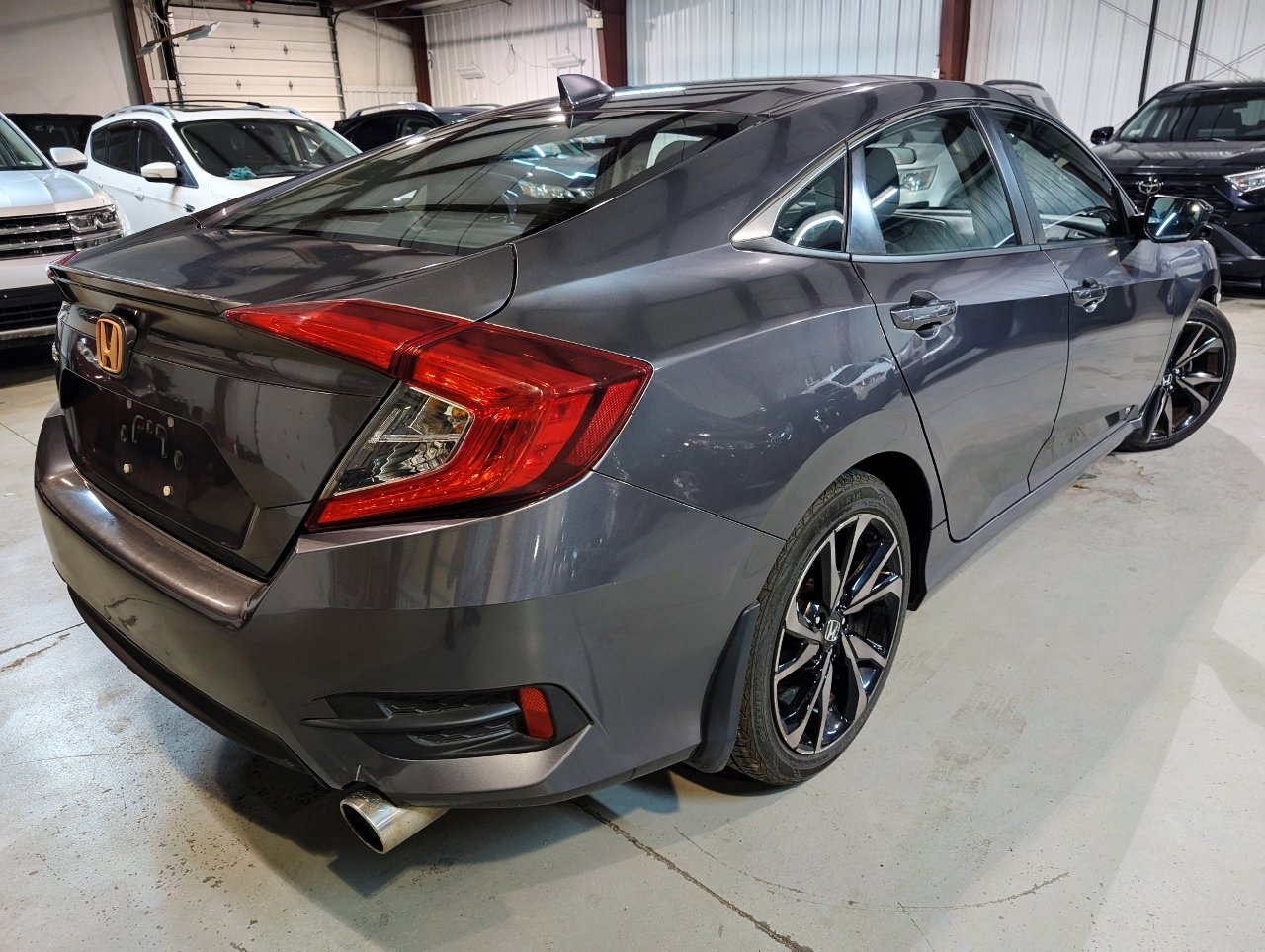 Used 2017 Honda Civic EX image 9