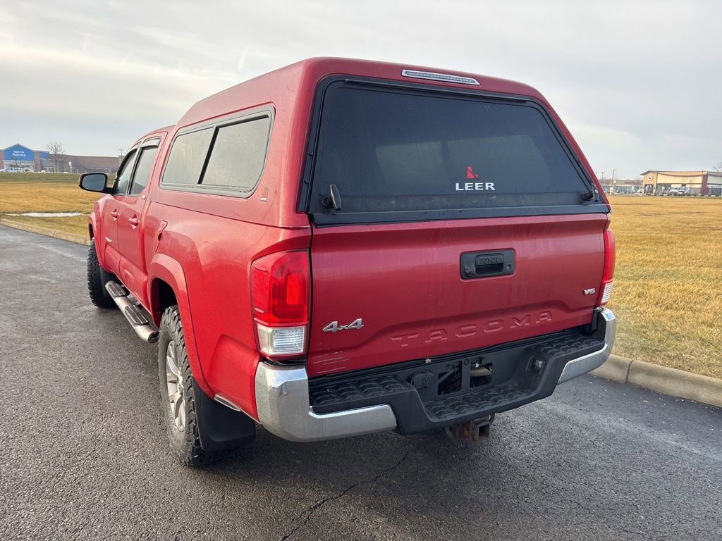 Used 2016 Toyota Tacoma SR5 image 9
