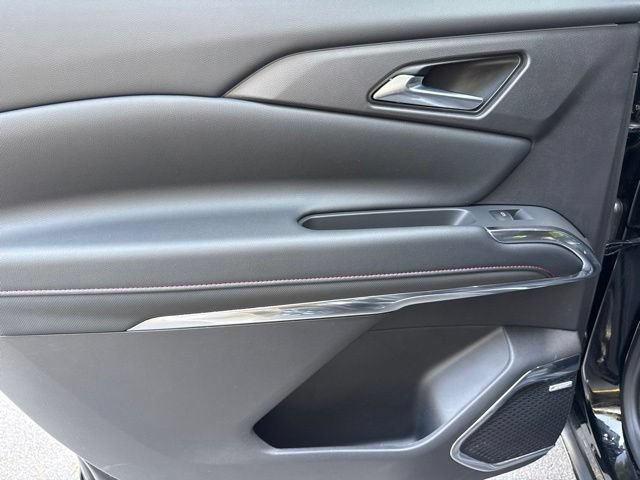 Used 2026 Chevrolet Traverse RS FWD image 22