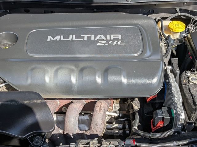 Used 2017 Jeep Cherokee Trailhawk w/ Cold Weather Group image 29