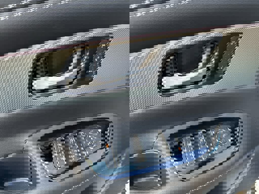 New 2025 Nissan Murano SL image 9