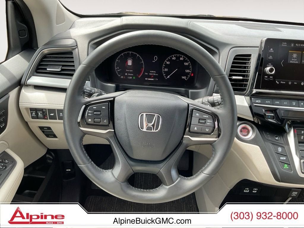 Used 2025 Honda Odyssey EX-L image 12