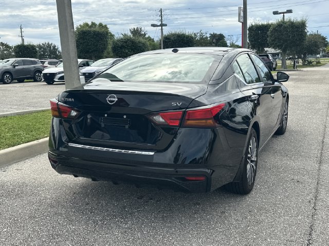 Certified 2023 Nissan Altima 2.5 SV FWD image 7