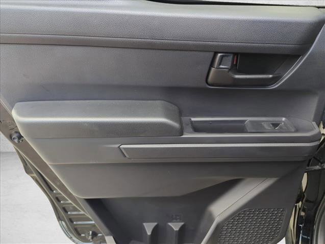 Used 2025 Toyota Tacoma SR image 23