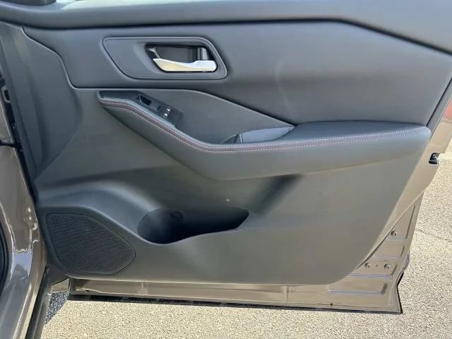 Used 2026 Nissan Rogue SV w/ Rock Creek Premium Package AWD/4WD image 25