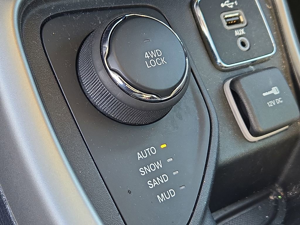 Used 2021 Jeep Compass Latitude AWD/4WD image 23