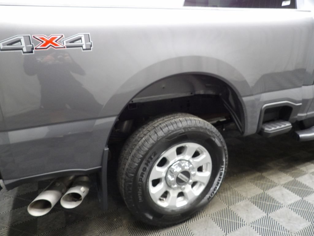 Used 2024 Ford F250 XLT AWD/4WD image 30