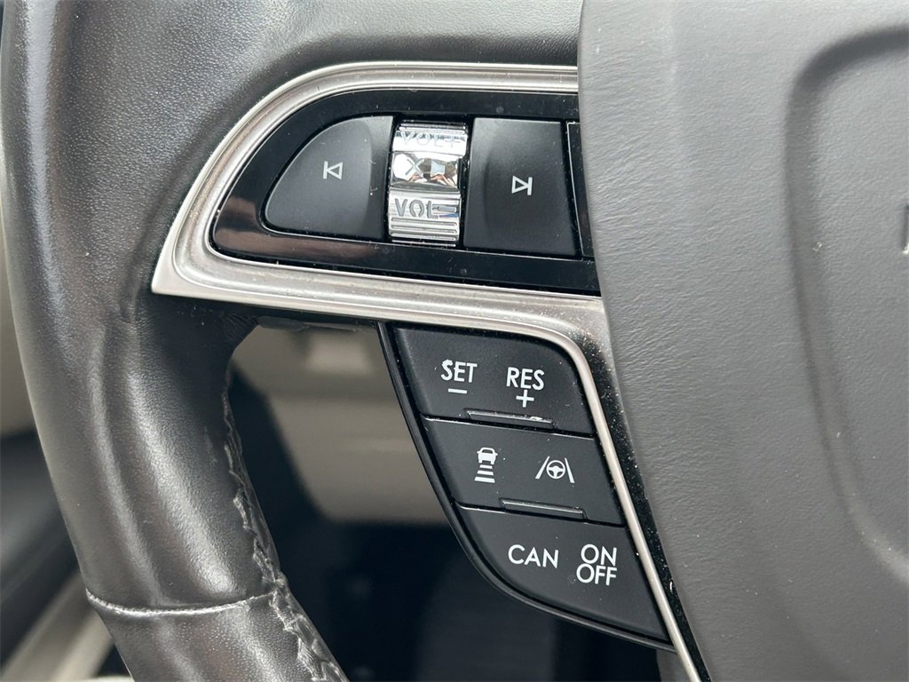 Used 2020 Lincoln Nautilus Reserve w/ Equipment Group 201A image 40