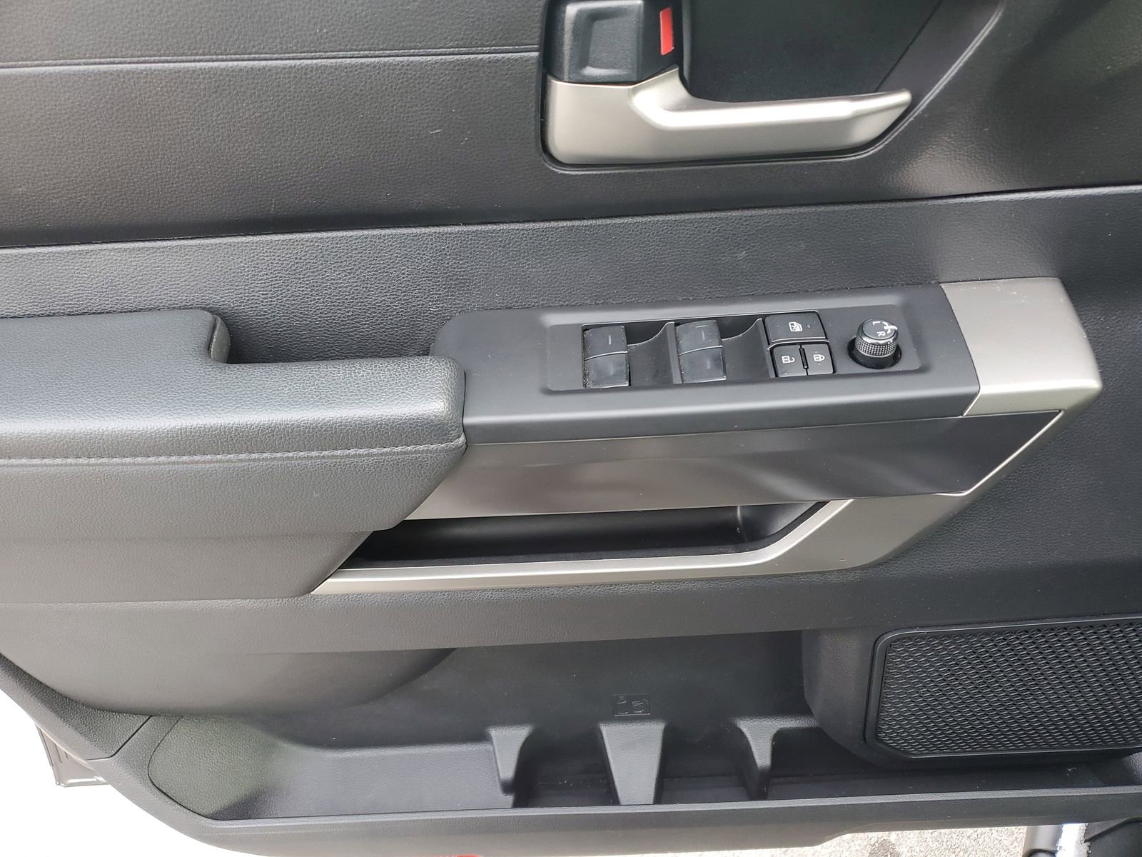 Used 2023 Toyota Tundra SR5 w/ TRD Off-Road Package image 19