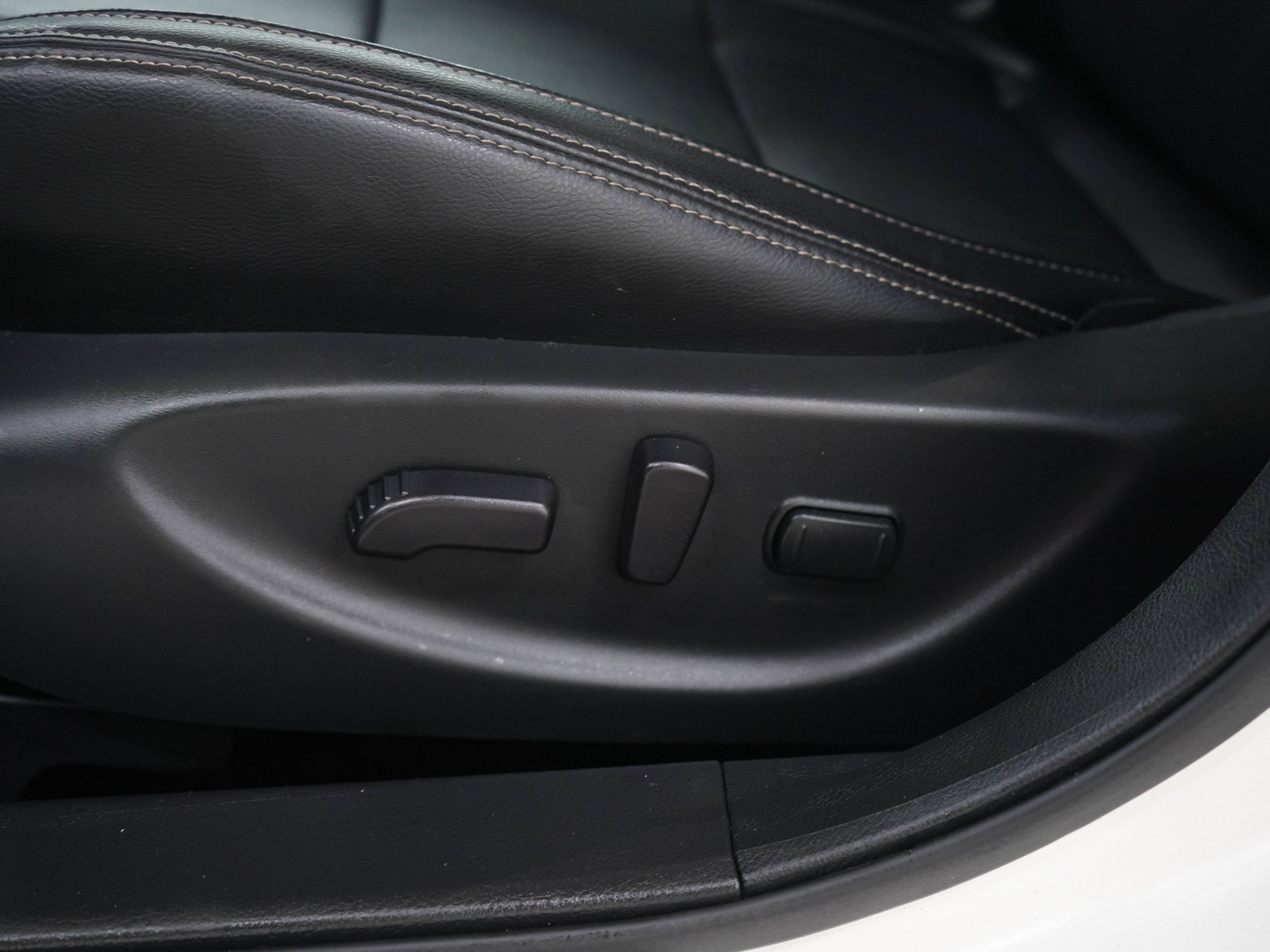 Used 2023 Nissan Maxima SL FWD image 26