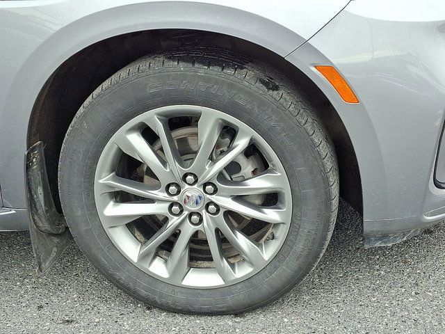 Used 2024 Buick Enclave Avenir w/ Avenir Technology Package image 8