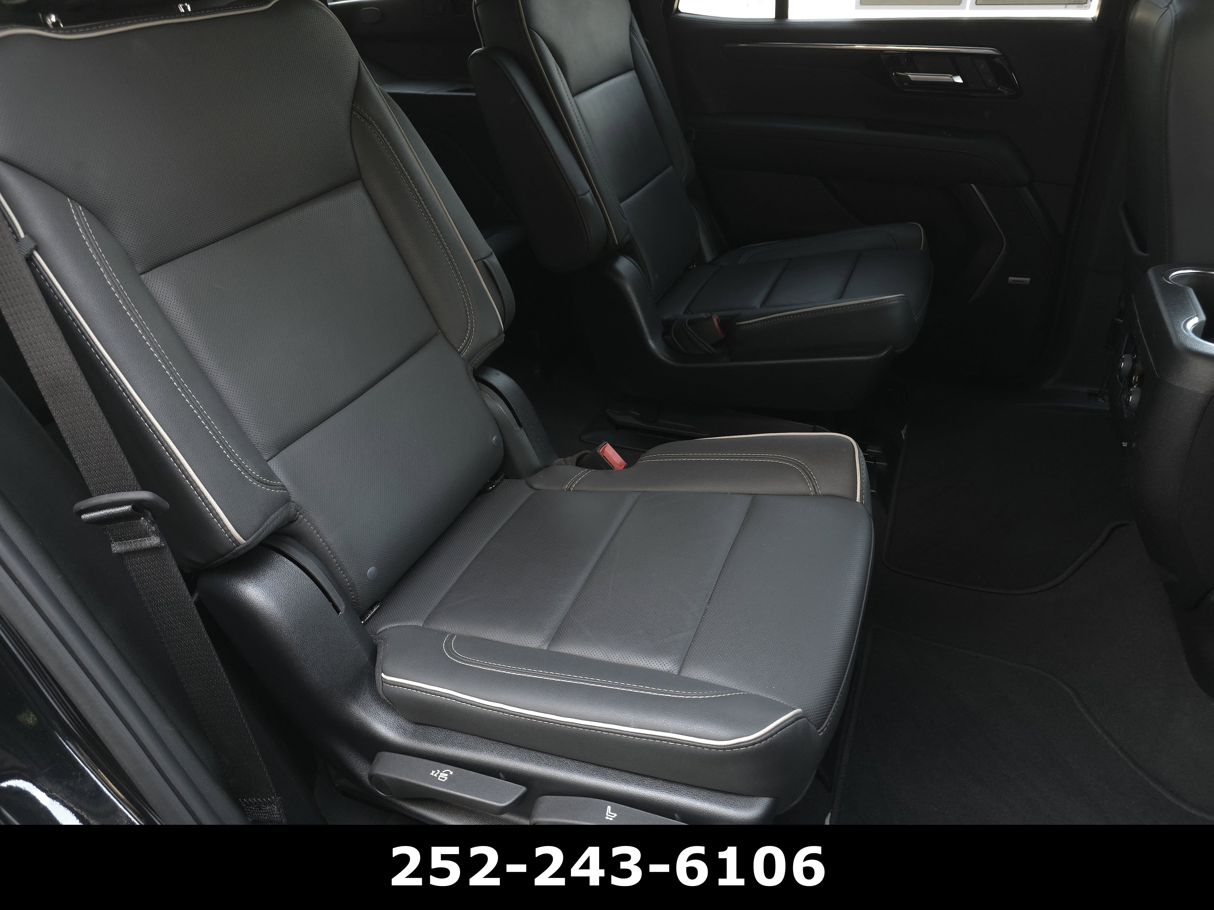 Used 2025 Chevrolet Tahoe Premier RWD image 44