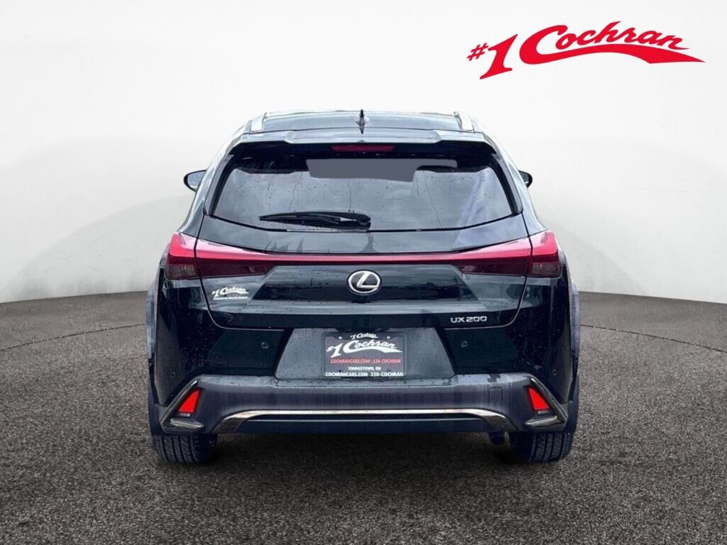 Used 2022 Lexus UX 200 F Sport w/ Accessory Package (Z2) FWD image 8
