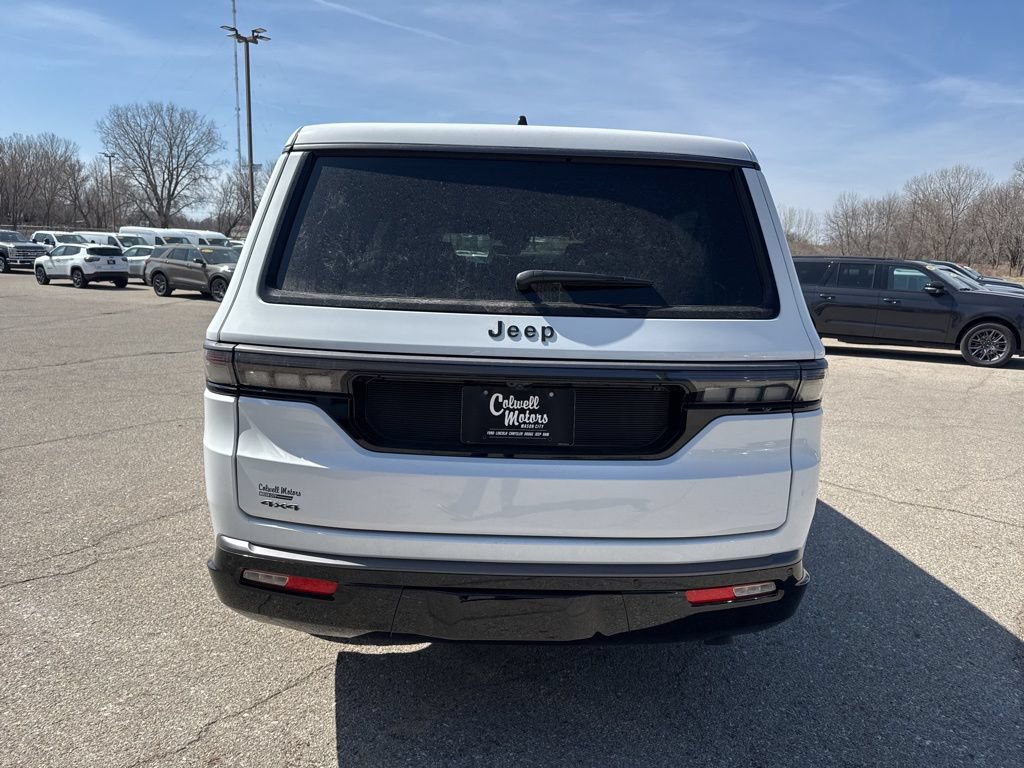 New 2026 Jeep Grand Wagoneer L Limited AWD/4WD image 3