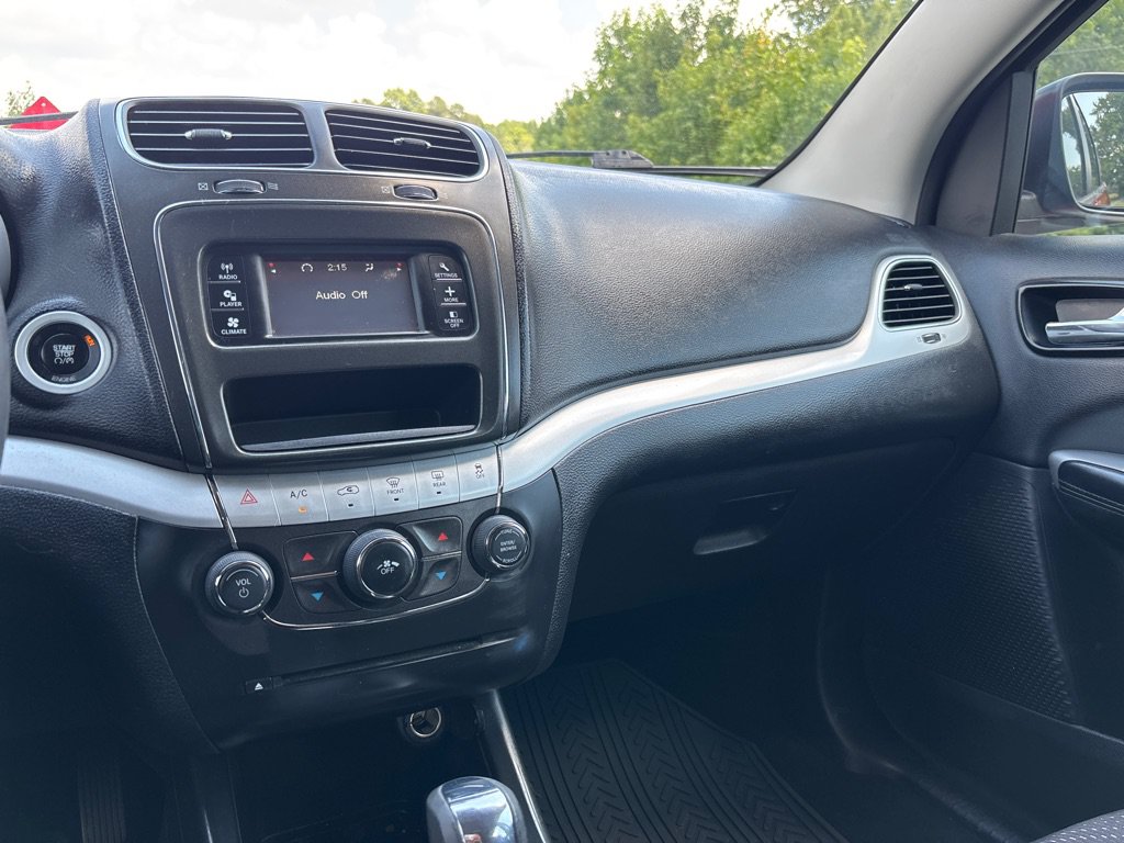 Used 2015 Dodge Journey American Value Package w/ Flexible Seating Group FWD image 16