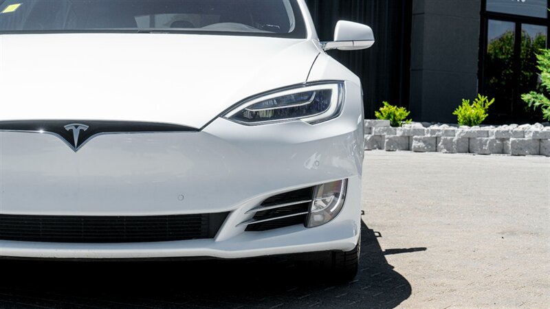 Used 2020 Tesla Model S Performance AWD/4WD image 10