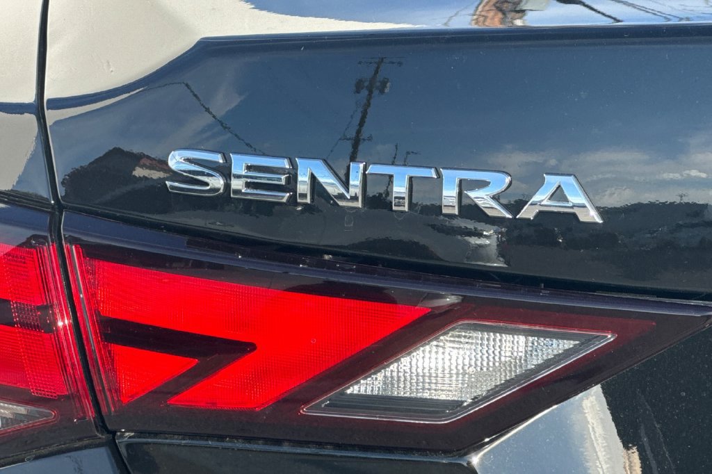 New 2025 Nissan Sentra SV w/ All-Weather Package FWD image 5