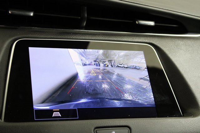 Certified 2022 Cadillac XT4 Luxury w/ Cold Weather Package image 15