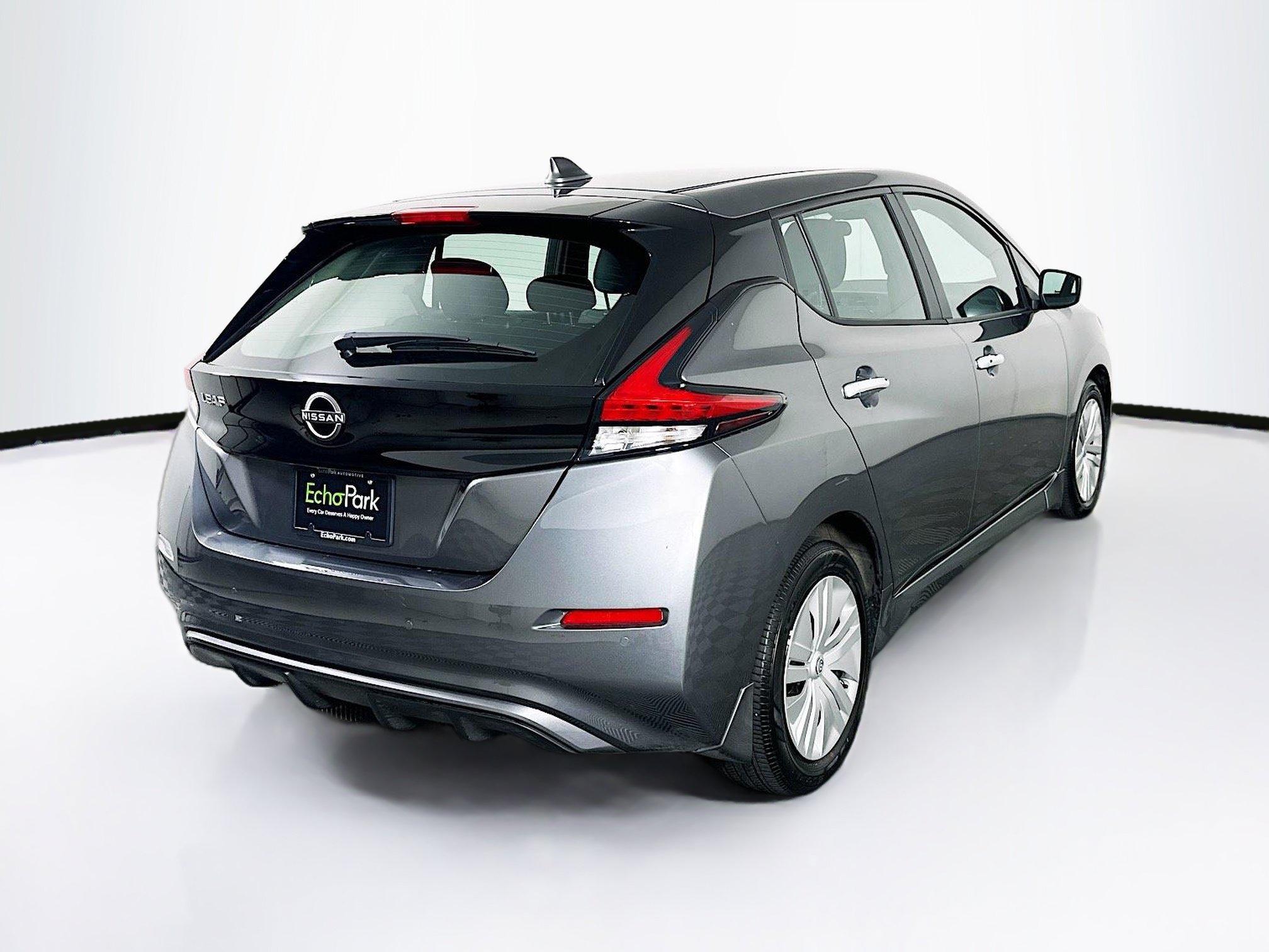 Used 2024 Nissan Leaf S FWD image 9