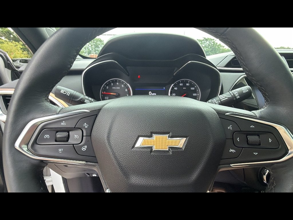 Used 2023 Chevrolet TrailBlazer ACTIV w/ Sun and Liftgate Package AWD/4WD image 12