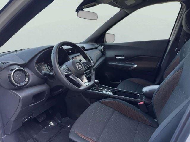 Used 2024 Nissan Kicks SR FWD image 16