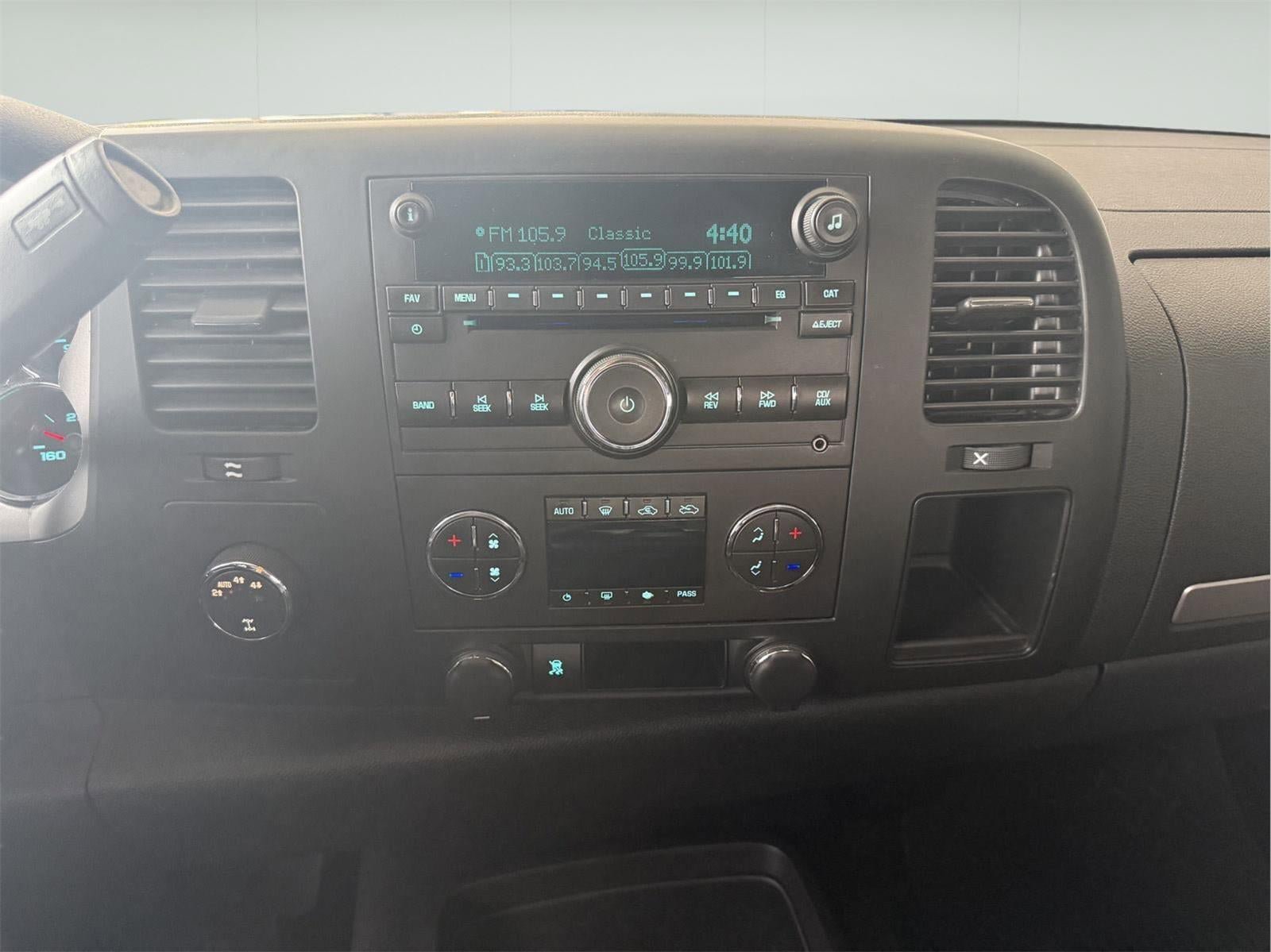 Used 2009 Chevrolet Silverado 1500 LT w/ Power Pack Plus AWD/4WD image 19