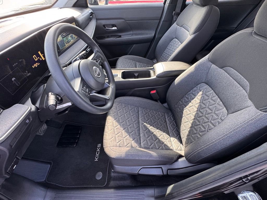Certified 2025 Nissan Kicks SV FWD image 11