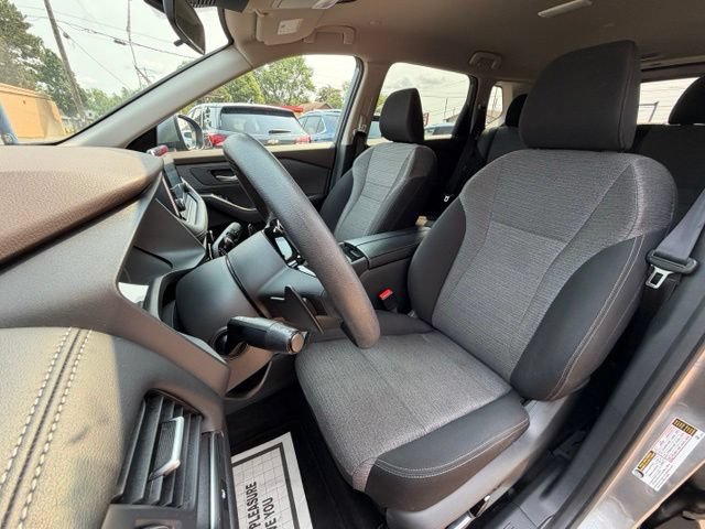 Used 2023 Nissan Rogue SV AWD/4WD image 10