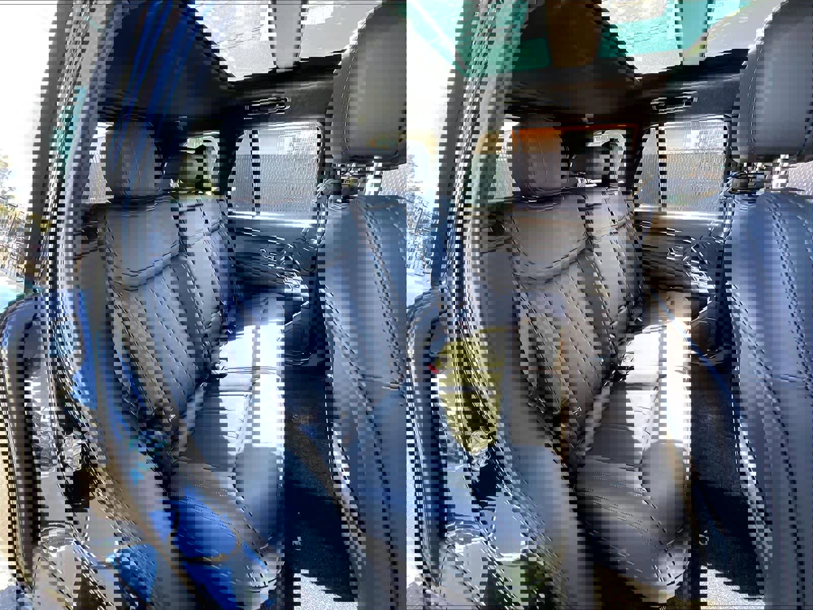 New 2026 Land Rover Range Rover SE image 27