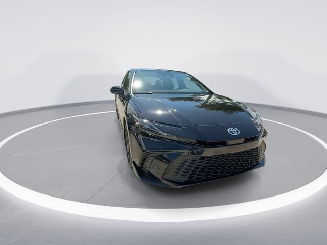 Used 2026 Toyota Camry SE FWD image 2