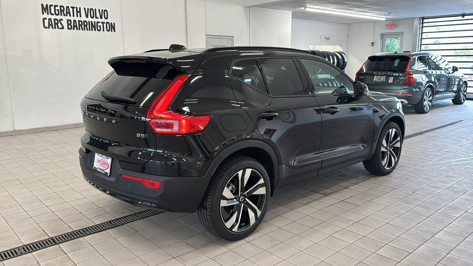 New 2026 Volvo XC40 B5 Ultra w/ Climate Package AWD/4WD image 5