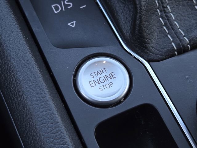 Used 2021 Volkswagen Atlas Cross Sport SEL Premium w/ Cross Sport MDO Package image 23