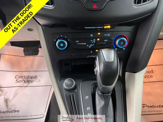 Used 2015 Ford Focus SE FWD image 38