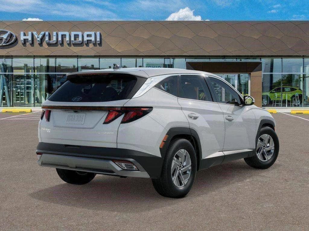 New 2026 Hyundai Tucson Blue SE image 4