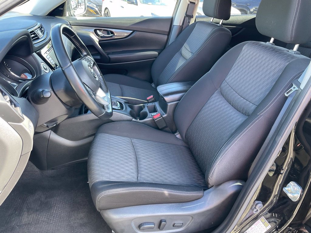 Used 2020 Nissan Rogue SV AWD/4WD image 31