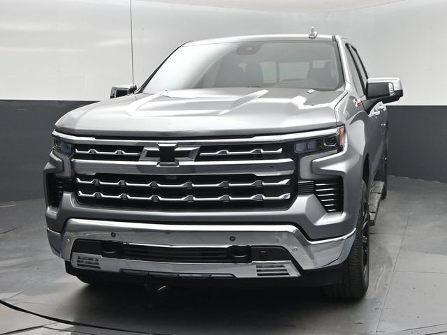 Used 2023 Chevrolet Silverado 1500 LTZ w/ Technology Package AWD/4WD image 6
