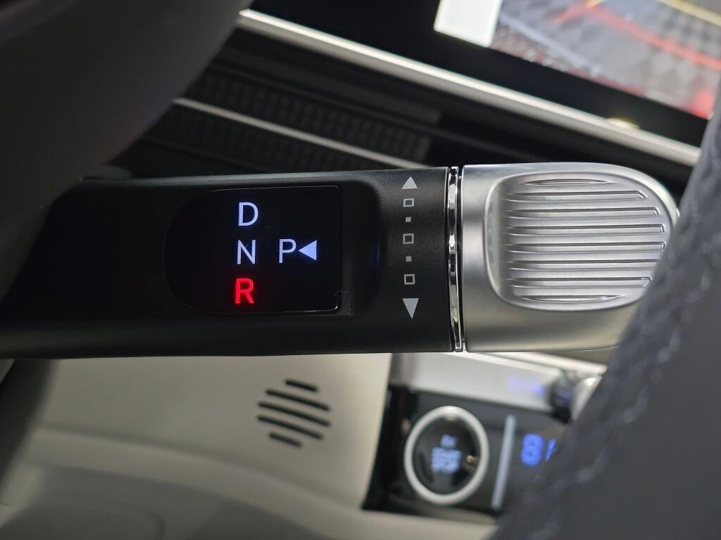 New 2025 Hyundai Ioniq 6 SEL image 31