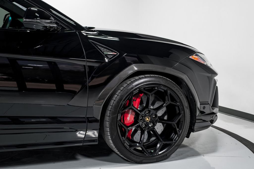 Used 2023 Lamborghini Urus Performante AWD/4WD image 54