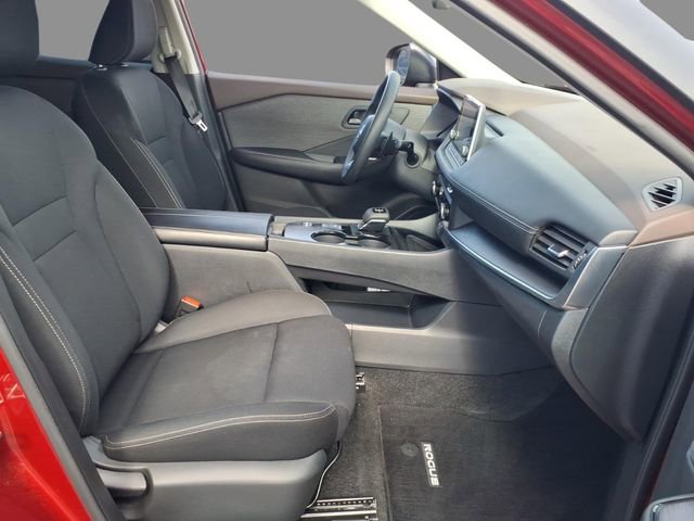 Used 2023 Nissan Rogue S image 13