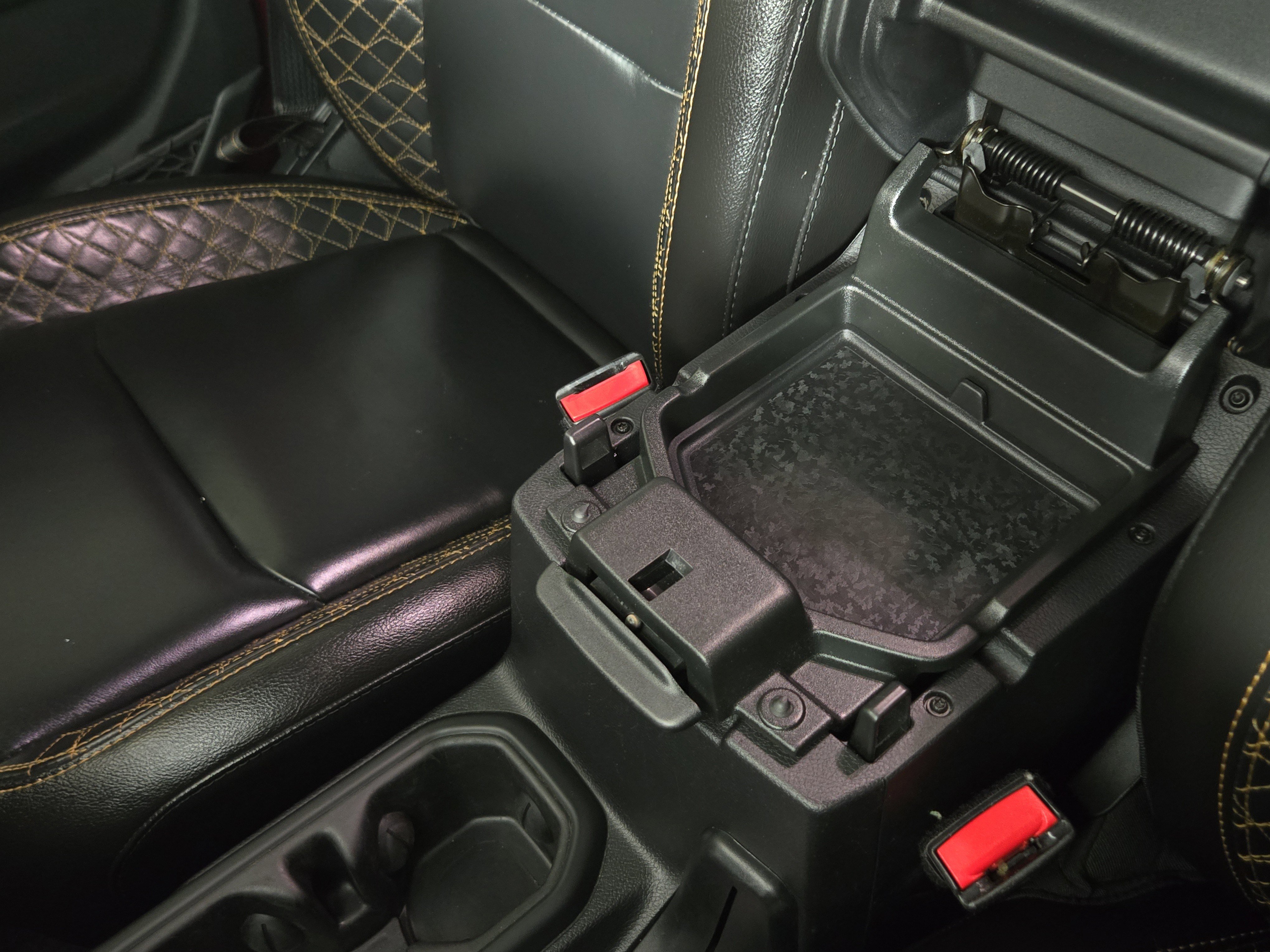 Used 2021 Jeep Wrangler Unlimited Sahara image 30