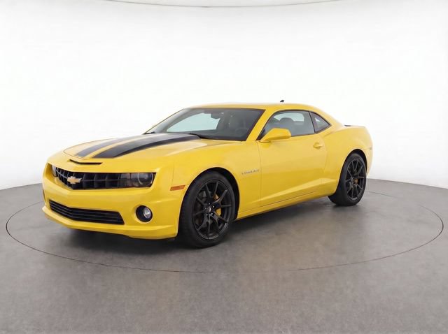 Used 2010 Chevrolet Camaro SS w/ RS Package RWD image 3