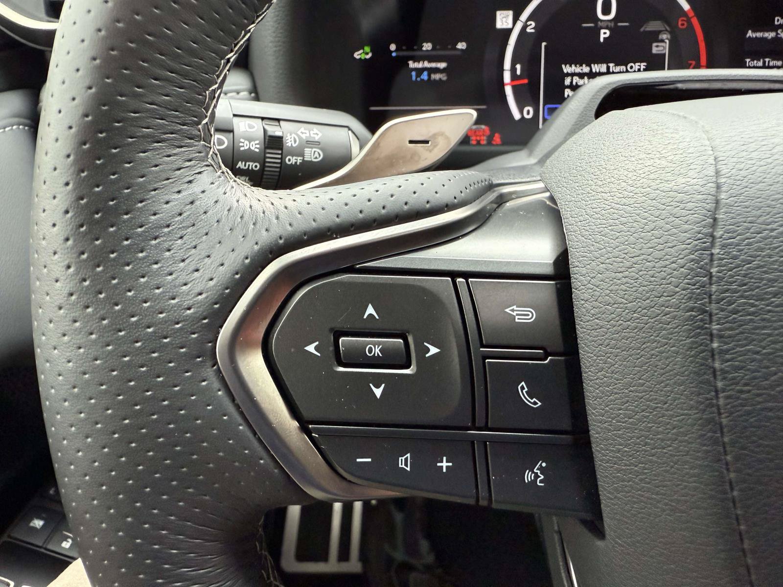 Used 2025 Lexus LX 600 F Sport w/ Accessory Package (Z1) AWD/4WD image 22