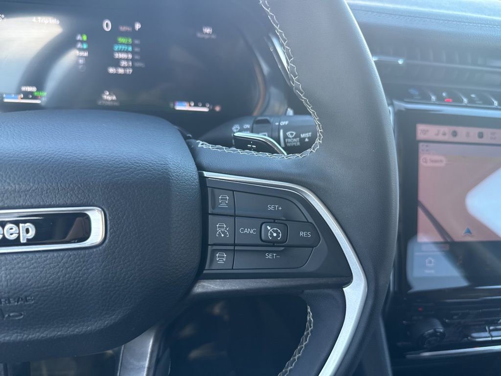 Used 2023 Jeep Grand Cherokee 4WD 4xe image 18