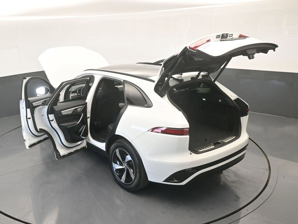 Used 2024 Jaguar F-PACE R-Dynamic S image 68
