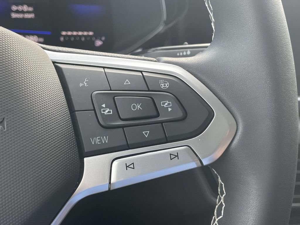 Certified 2023 Volkswagen Taos SE FWD image 26