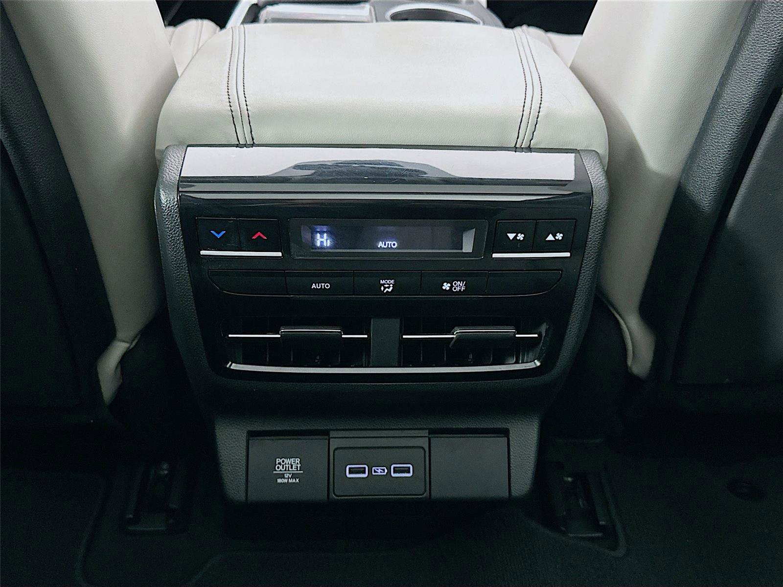 Used 2023 Acura MDX SH-AWD w/ Technology Package image 27