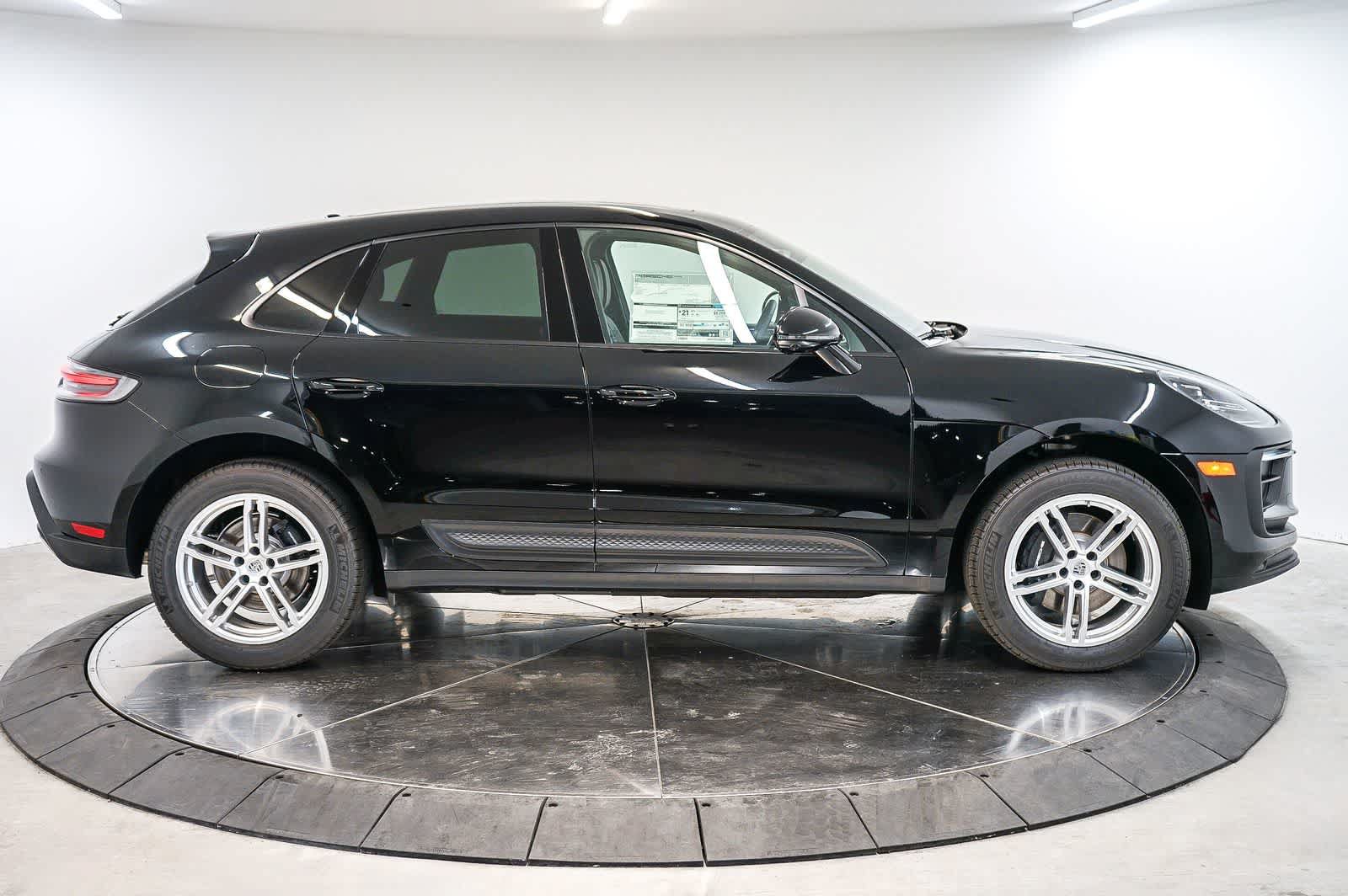 New 2026 Porsche Macan AWD/4WD image 8